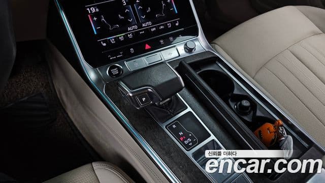 Audi A6 2021 — фото 9 из 20