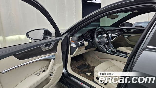 Audi A6 2021 — фото 10 из 20