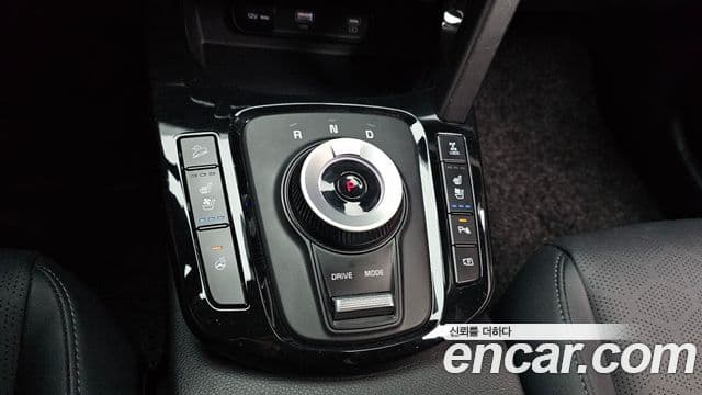 Kia Seltos 2023 — Şəkil 9/20