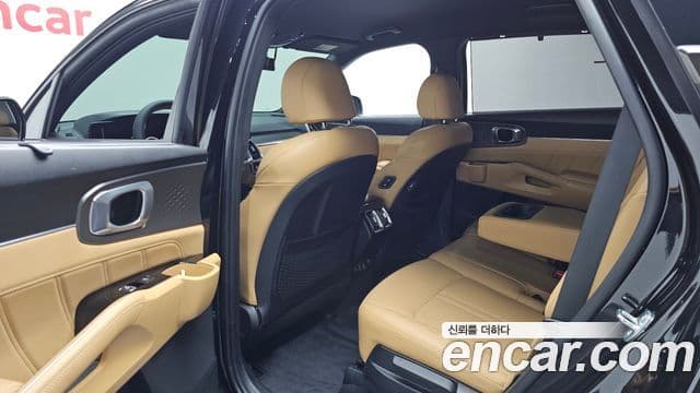 Kia Sorento 2023 — фото 12 из 20