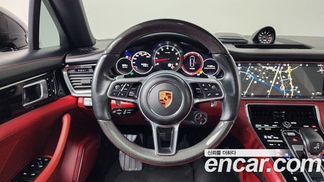 Porsche Panamera 2018 — ფოტო 13/20