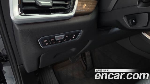 BMW X5 2020 — ფოტო 17/31