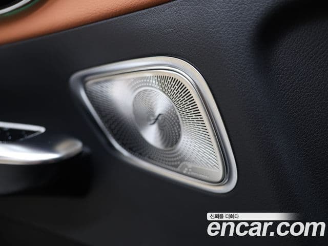 Mercedes-Benz GLC-Class 2024 — Фото 9/20