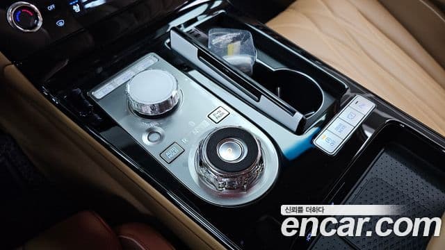 Genesis Electrified G80 2025 — фото 8 из 20