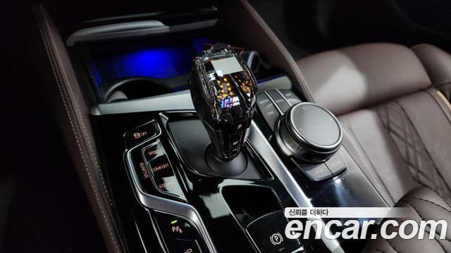 BMW 5 Series 2023 — ფოტო 9/20