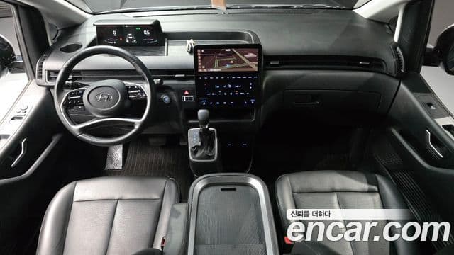 Hyundai Staria 2021 — ფოტო 7/20