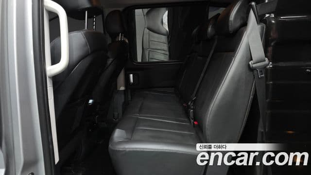 Hyundai Staria 2021 — ფოტო 11/20
