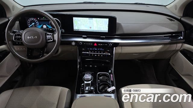 Kia Carnival 2021 — ფოტო 7/20