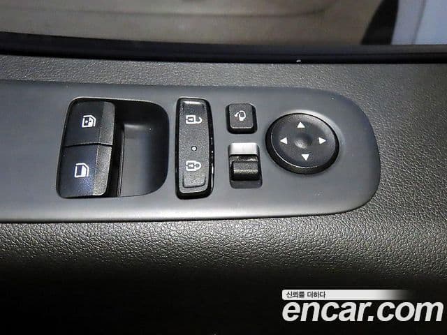 Hyundai Staria 2022 — Фото 13/19