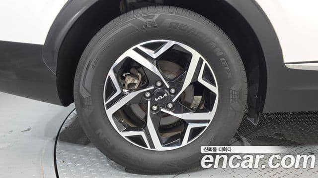 Kia Sportage 2022 — Фото 4/20