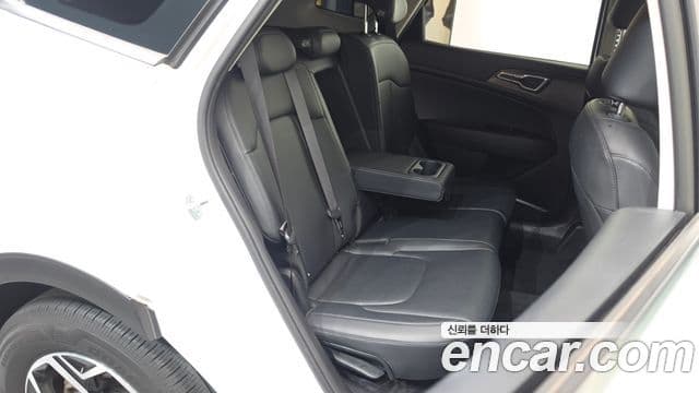 Kia Sportage 2022 — Фото 11/20