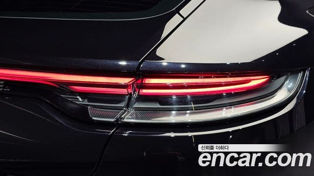 Porsche Panamera 2023 — Photo 12/33
