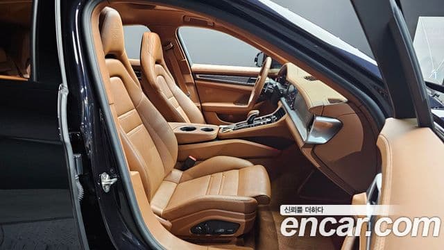 Porsche Panamera 2023 — Photo 9/33