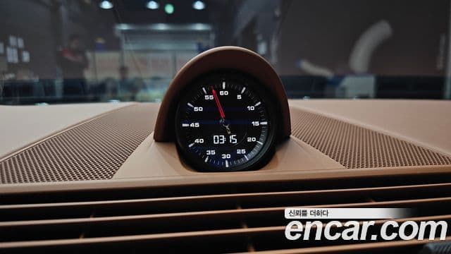 Porsche Panamera 2023 — Photo 23/33