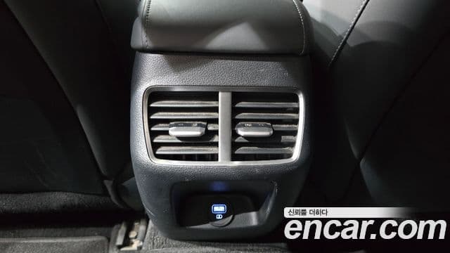 Hyundai Sonata Hybrid 2022 — Photo 1/30