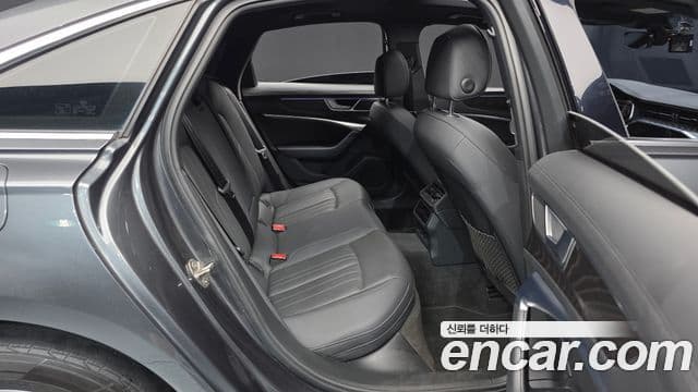 Audi A6 2021 — фото 11 из 20