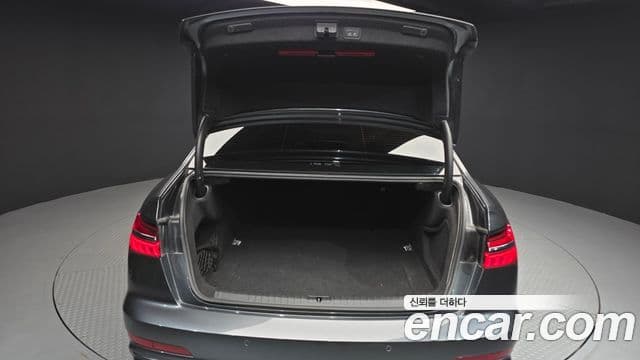 Audi A6 2021 — фото 20 из 20