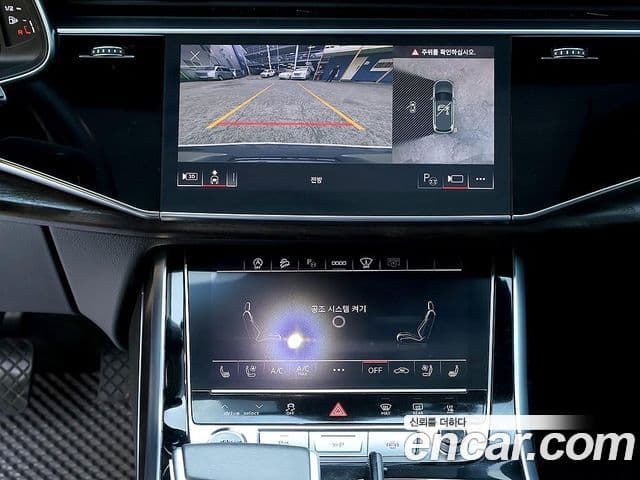 Audi Q7 2021 — ფოტო 7/20