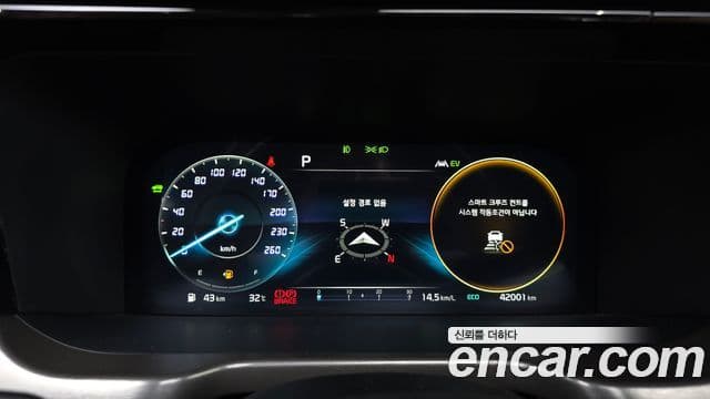 Kia Sorento 2022 — ფოტო 8/20