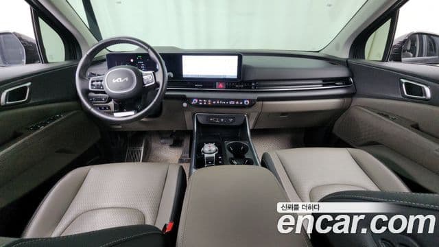 Kia Carnival 2024 — фото 7 из 20