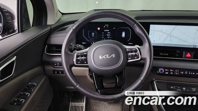 Kia Carnival 2024 — фото 13 из 20