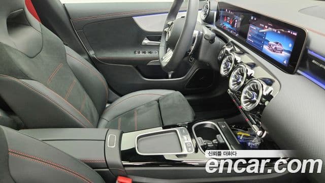 Mercedes-Benz CLA-Class 2025 — Фото 7/17