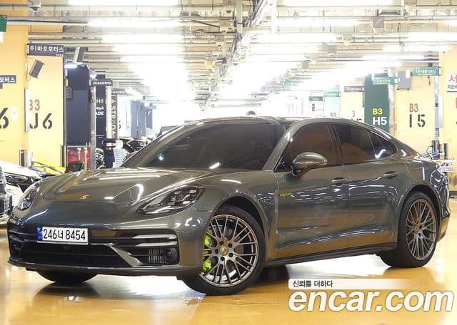 Porsche Panamera 2022 — Şəkil 20/20