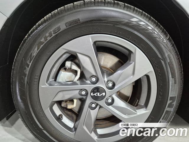 Kia K5 2022 — фото 4 из 17
