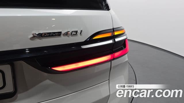 BMW X7 2025 — Photo 21/36