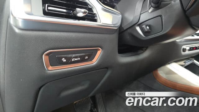 BMW X7 2025 — Photo 8/36