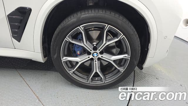 BMW X5 2025 — Photo 34/34