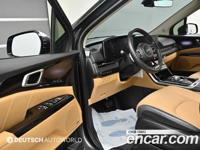 Kia Carnival 2022 — ფოტო 11/20
