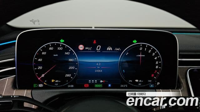 Mercedes-Benz E-Class 2025 — Şəkil 8/20