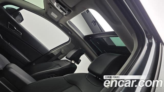 Kia Sportage 2022 — ფოტო 18/20