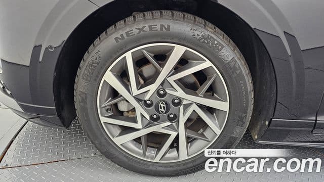 Hyundai Grandeur 2023 — ფოტო 5/20