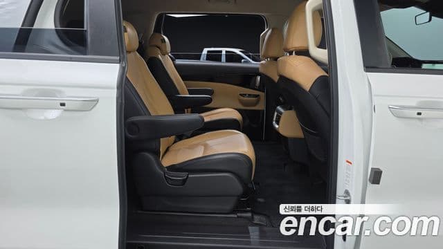 Kia Carnival 2021 — Şəkil 12/20