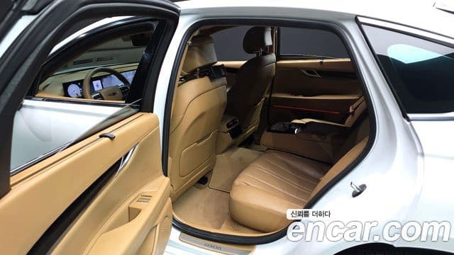 Genesis Electrified G80 2024 — фото 12 из 20