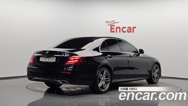 Mercedes-Benz E-Class 2020 — Şəkil 2/20