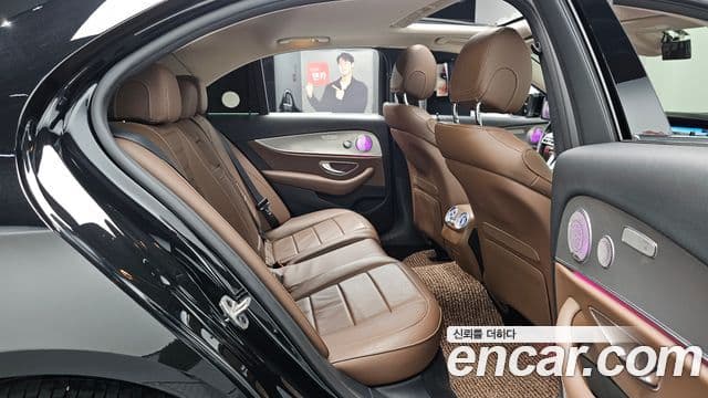 Mercedes-Benz E-Class 2020 — Şəkil 11/20