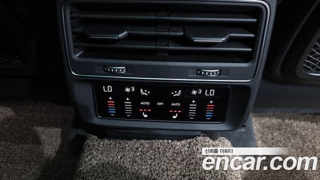 Audi Q7 2022 — фото 18 из 20