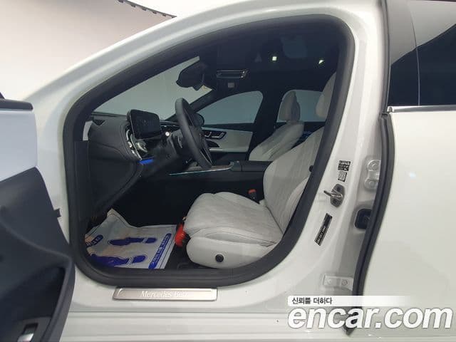 Mercedes-Benz E-Class 2026 — Photo 12/20