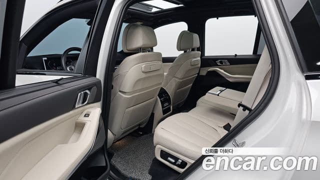 BMW X5 2025 — ფოტო 22/37
