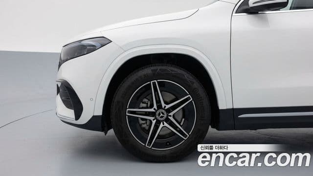 Mercedes-Benz EQA 2025 — ფოტო 11/12