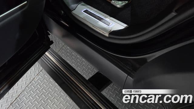 Land Rover Range Rover 2020 — Şəkil 28/40