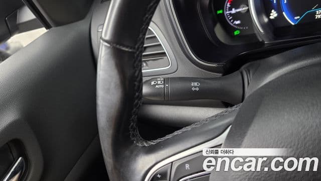 Renault Samsung QM6 2021 — Şəkil 26/33