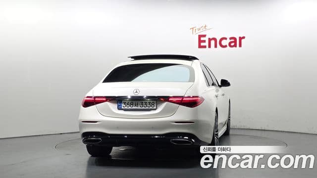 Mercedes-Benz S-Class 2021 — Photo 18/34