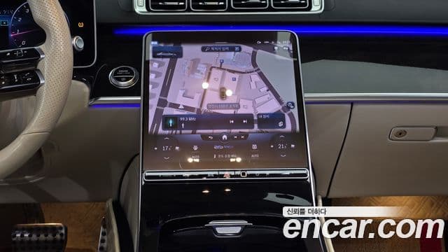 Mercedes-Benz S-Class 2021 — Photo 30/34