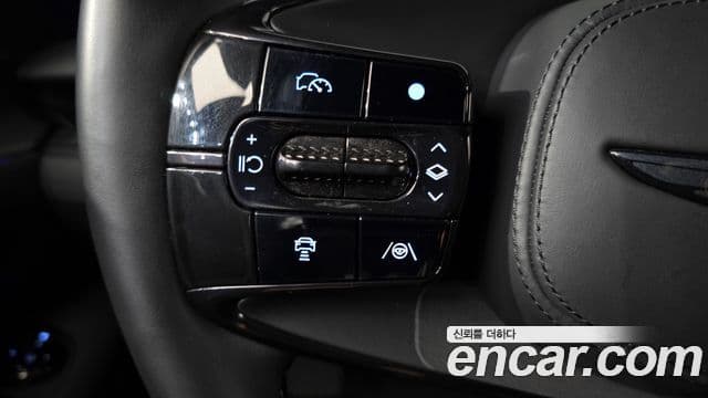Genesis G90 2025 — Photo 18/33