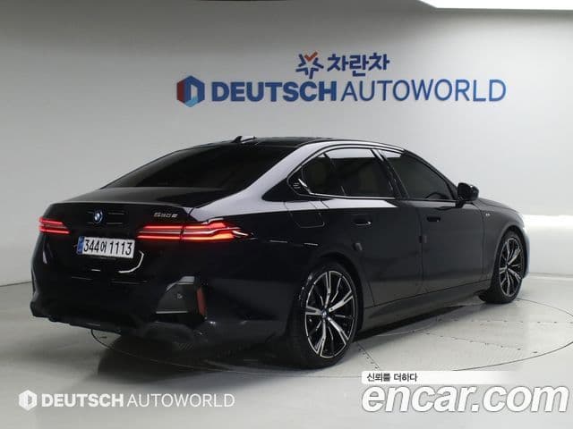 BMW 5 Series 2025 — Photo 18/20