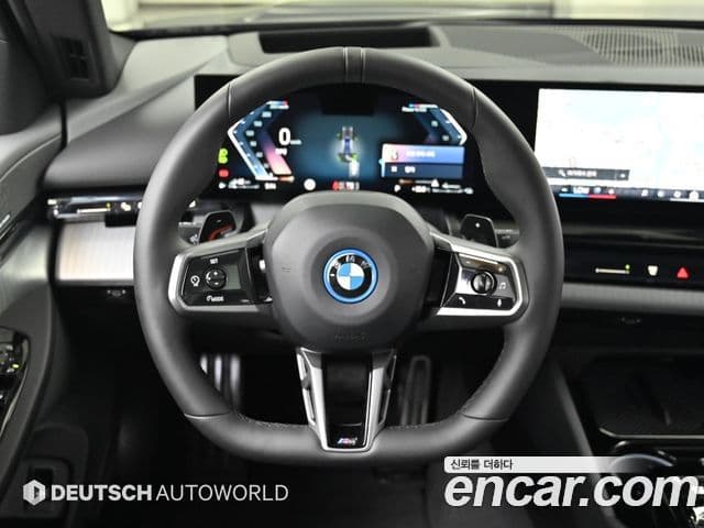 BMW 5 Series 2025 — Photo 3/20